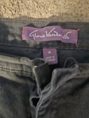Gloria Vanderbilt High-Rise Blue Jeans